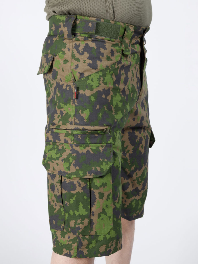 Origo outdoor shortsit m05 metsakuvio reisitasku
