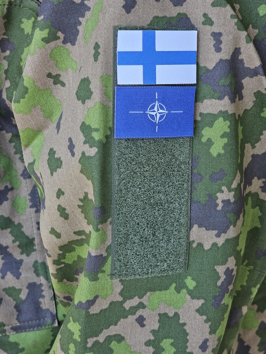 Finnische Flagge 30x50mm, 5 Stücke