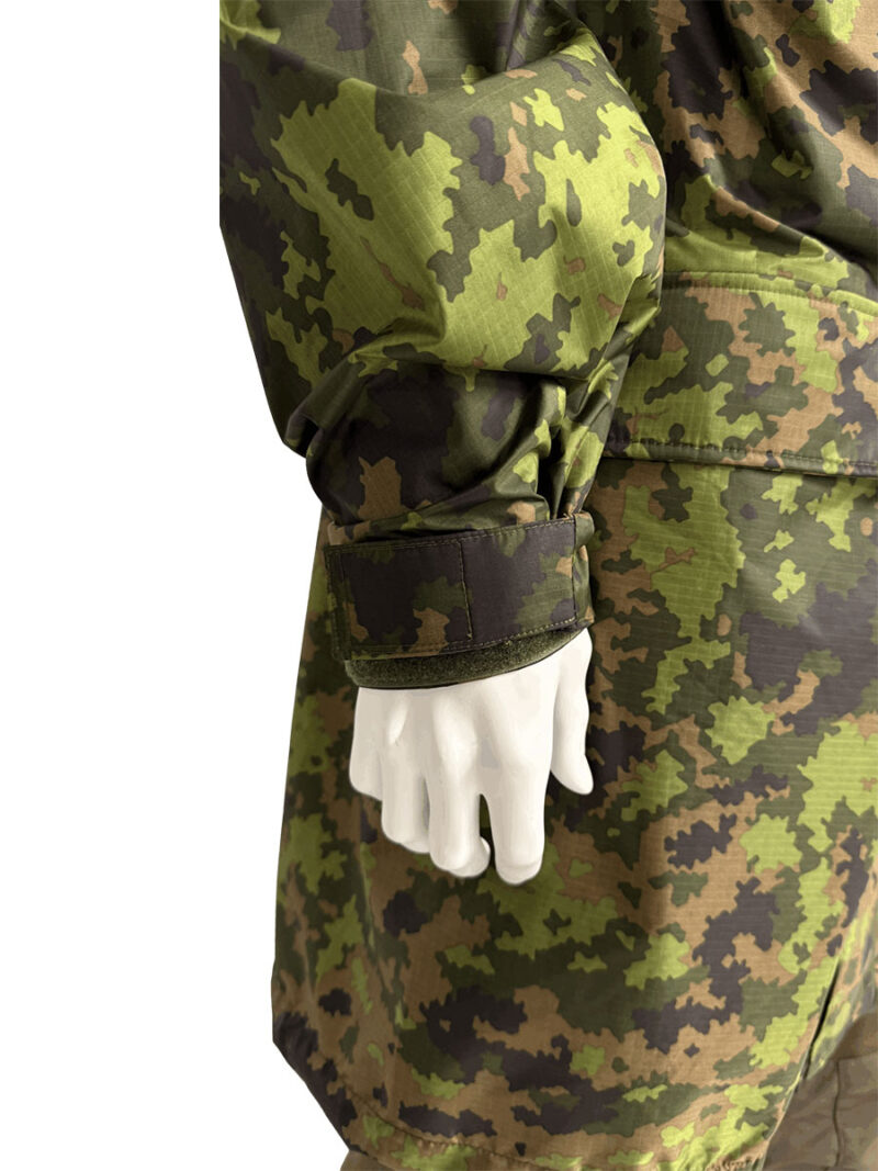 M05 tactical sadetakk hihan kiristys